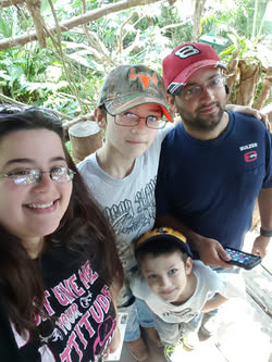 Kiosk Photo